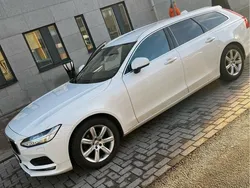 Vit Begagnad 2018 Volvo V90 Momentum Kombi | 185 000 kr (Marknadspris)