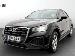 Svart Begagnad 2023 Audi Q2 Proline SUV | 209 000 kr (Marknadspris)
