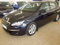 Mörkblå Begagnad 2014 Peugeot 308 Active Halvkombi | 84 900 kr