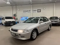 Grå Begagnad 2000 Mitsubishi Lancer Sedan | 47 800 kr