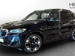 Svart (blue) Begagnad 2022 BMW iX3 M Sport SUV | 419 700 kr (Superpris)