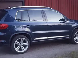 Blå Begagnad 2016 VW Tiguan Sportline SUV | 165 000 kr (Superpris)