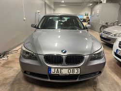 Ljusgrå (grå) Begagnad 2007 BMW 523 Sedan | 59 999 kr (Marknadspris)