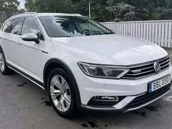 Vit Begagnad 2016 VW Passat Alltrack Kombi | 129 000 kr (Dyr)