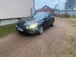 Begagnad 2013 Volvo V60 Kombi | 69 000 kr (Superpris)
