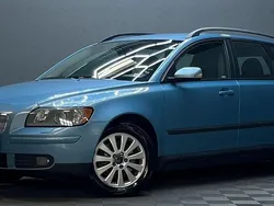 Blå Begagnad 2005 Volvo V50 Kombi | 29 900 kr (Marknadspris)