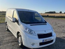 Vit Begagnad 2015 Peugeot Expert Van | 70 000 kr (Marknadspris)