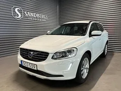 Vit Begagnad 2016 Volvo XC60 Momentum SUV | 244 500 kr (Marknadspris)