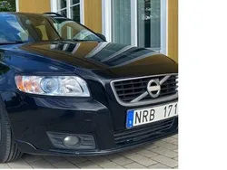 Svart Begagnad 2011 Volvo V50 Momentum Kombi | 45 000 kr (Marknadspris)