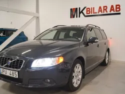 Grå Begagnad 2009 Volvo V70 Momentum Kombi | 89 900 kr (Marknadspris)