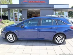 Blå samma som bilen Begagnad 2018 Opel Astra Enjoy Kombi | 139 900 kr (Marknadspris)