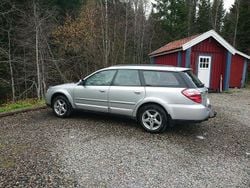Silver Begagnad 2007 Subaru Outback SUV | 34 000 kr (Marknadspris)