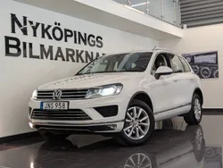 Vit Begagnad 2015 VW Touareg SUV | 144 900 kr (Lite dyr)