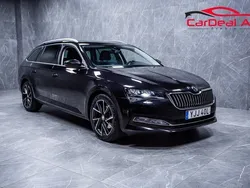 Svart Begagnad 2022 Skoda Superb Business Line Kombi | 268 800 kr (Marknadspris)