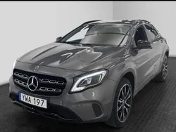 Grå Begagnad 2018 Mercedes GLA200 AMG SUV | 235 000 kr (Marknadspris)
