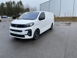 Vit Ny 2024 Opel Vivaro-e Combi Elite Van | 637 375 kr