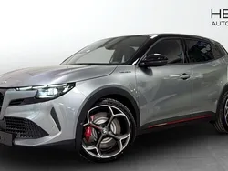 Grå (white) Ny 2024 Alfa Romeo Junior Veloce SUV | 512 800 kr