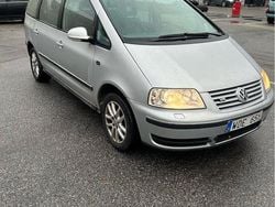 Silver Begagnad 2005 VW Sharan Comfortline Minibuss | 15 000 kr