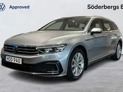 Silver Begagnad 2023 VW Passat GTE Kombi | 339 500 kr (Marknadspris)