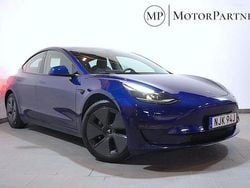 Blå Begagnad 2021 Tesla Model 3 Long Range AWD Sedan | 199 900 kr (Bra pris)