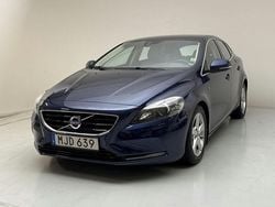 Blå Begagnad 2015 Volvo V40 Ocean Race Kombi | 129 800 kr (Bra pris)