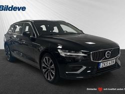 Svart Begagnad 2022 Volvo V60 Core Kombi | 399 900 kr (Marknadspris)