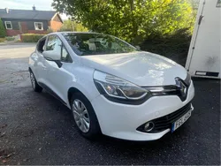 Vit Begagnad 2014 Renault Clio IV Halvkombi | 43 500 kr (Marknadspris)