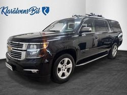 Svart Begagnad 2015 Chevrolet Suburban SE SUV | 399 900 kr