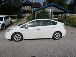 Vit Begagnad 2012 Toyota Prius Plug-in Hybrid Halvkombi | 109 500 kr (Marknadspris)