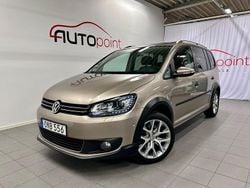 Ljusbrun Begagnad 2014 VW Touran Cross Minibuss | 119 000 kr (Lite dyr)