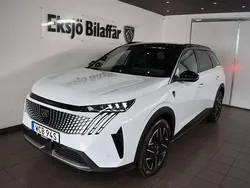 Vit (vit okenitemetallic) Ny 2025 Peugeot 5008 GT Minibuss | 409 500 kr (Marknadspris)