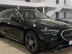 Svart (obsidiansvart metallic ) Begagnad 2024 Mercedes E300 Advanced Plus Kombi | 679 000 kr (Bra pris)