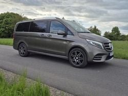 Grå Begagnad 2017 Mercedes V250 Avantgarde Minibuss | 410 000 kr (Marknadspris)
