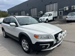 Vit Begagnad 2014 Volvo XC70 Momentum SUV | 199 000 kr (Marknadspris)