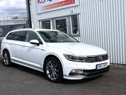 Vit Begagnad 2018 VW Passat R-line Kombi | 224 000 kr (Marknadspris)