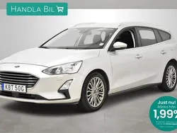 Grå Begagnad 2018 Ford Focus Titanium Kombi | 159 900 kr (Marknadspris)