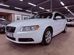 Vit Begagnad 2012 Volvo V70 Momentum Kombi | 99 900 kr (Marknadspris)