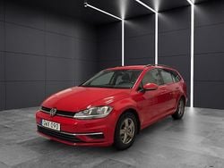 Röd Begagnad 2018 VW Golf VII Kombi | 99 900 kr (Superpris)