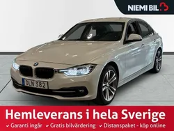 Vit Begagnad 2018 BMW 320 Sport Line Sedan | 199 900 kr (Marknadspris)