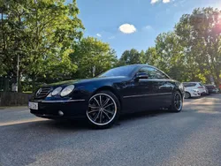 Mörkblå (blå) Begagnad 2001 Mercedes CL500 Sportkupé | 99 800 kr