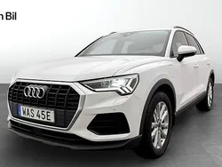 Vit Begagnad 2023 Audi Q3 Proline SUV | 349 000 kr (Marknadspris)