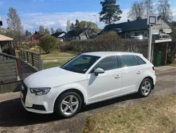 Vit Begagnad 2019 Audi A3 Sportback Proline Halvkombi | 185 000 kr (Marknadspris)