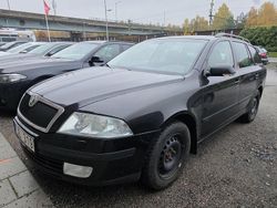 Svart Begagnad 2007 Skoda Octavia Kombi | 44 000 kr (Dyr)