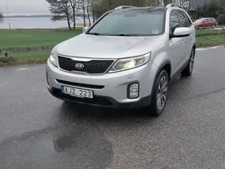 Grå Begagnad 2013 Kia Sorento SUV | 130 000 kr (Dyr)