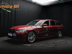 Röd Begagnad 2022 BMW 530e M Sport Kombi | 444 800 kr (Lite dyr)