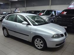 Silver Begagnad 2005 Seat Ibiza Halvkombi | 19 900 kr (Marknadspris)