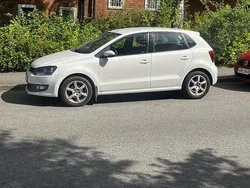 Vit Begagnad 2013 VW Polo Halvkombi | 65 000 kr (Marknadspris)