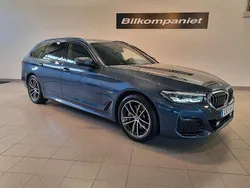 Blå Begagnad 2022 BMW 530e M Sport Kombi | 409 900 kr (Marknadspris)
