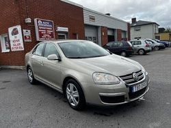 Ljusbrun (brun) Begagnad 2006 VW Jetta Sedan | 49 500 kr (Marknadspris)