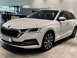 Vit Begagnad 2020 Skoda Octavia G-TEC Style Kombi | 228 000 kr